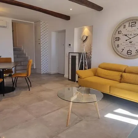 M.m.r. Gioma Apartmán